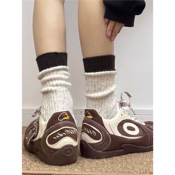 不是這個粗線羊毛襪也太暖太慵懶了！簡簡單單的好看~秋冬堆堆襪