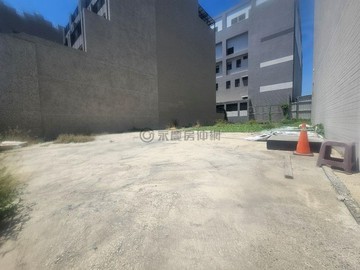 77期重劃區｜臨路方正‧環境清幽‧優質建地｜高雄市鳳山區保成段
