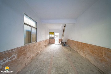 近左營三鐵｜榮總｜邊間活巷有潛力透天｜高雄市左營區民族一路