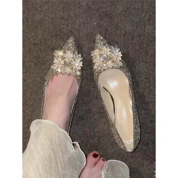 尖頭細跟高跟鞋女2025年新款絕美水晶亮片婚鞋秀禾主紗水鉆百搭單