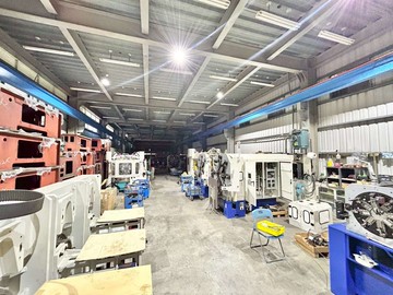 有影片土地393坪40呎貨櫃可車梯3噸有天車吊窗口｜新北市樹林區俊英街