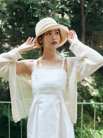 Rattan Wide Wrinkle Boater Hat _ Beige