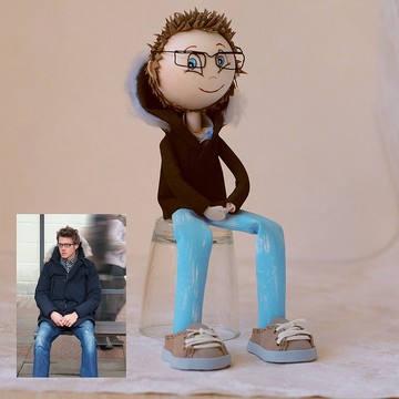 定制肖像娃娃男孩照片中的手工娃娃看起來像娃娃迷你我娃娃