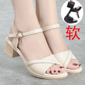 夏季真皮涼鞋女2025新款中年媽媽鞋低跟粗跟舒適女鞋大碼軟底防滑