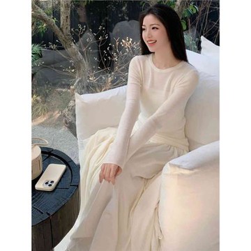 初春新款女裝套裝韓風chic修身氣質白色針織上衣服半身裙子兩件套