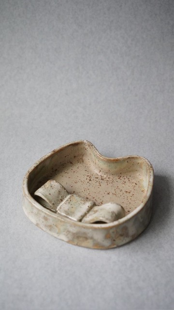 • 米粒出陶中 • 052 凱蒂貓 - 蝴蝶結盤