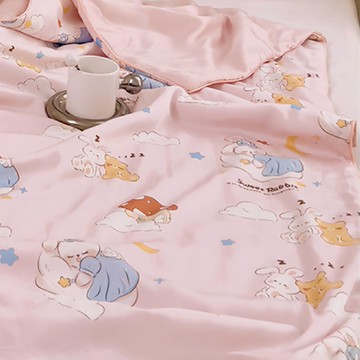 愛貝鼻之家 萊賽爾 涼感被  100%萊賽爾纖維  整張棉填充  水洗珍珠面  粉色  小(120 x 150cm)  瞌睡兔兔熊  1件