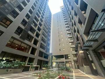 勝美彩虹城-嶺東商圈｜輕屋齡兩房平車｜台中市南屯區忠勇路