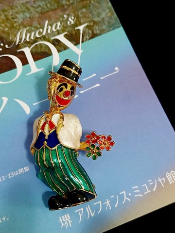 vintage jewelry  古樸靦腆小丑琺瑯 別針 胸針