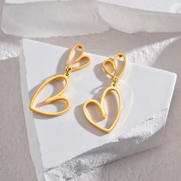 ANGEL 大小愛心鏤空甜美不鏽鋼耳環(金色)