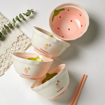 個人專用好看的ins草莓吃飯碗餐具日式可愛少女心陶瓷米飯碗家用