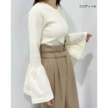 【ココディール】象牙白圓領鈴口袖上衣 O3R31207