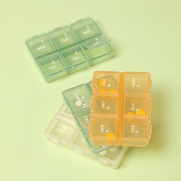 臺灣發貨>便攜式小號藥品分裝盒隨身迷你收納盒6格小藥片盒子容量6格藥丸盒IWZ