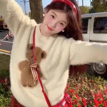 甜美風奶白色小熊水貂絨毛衣女秋冬軟糯奶fufu圓領可愛套頭針織衫