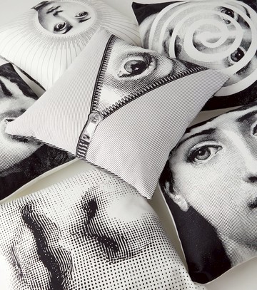 Fornasetti Tema E Variazioni N.82-130 cushion