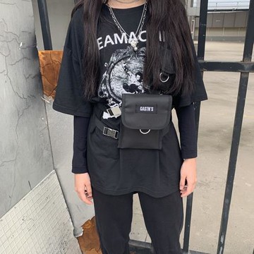 ins日新原宿暗黑系工裝風官網同款戰術包男女百搭潮酷胸包街拍包
