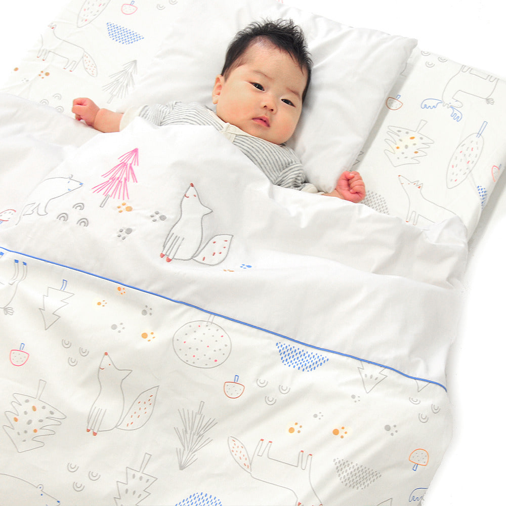 美品】ベビー布団 8点セット 西川 替えシーツ付き