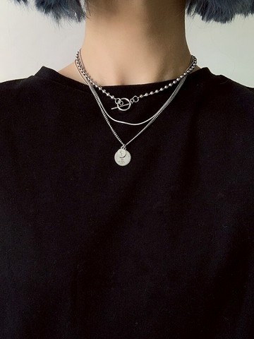 潮牌項鏈女多層疊戴復古配飾毛衣鏈嘻哈圓牌字母吊墜雙層裝飾品