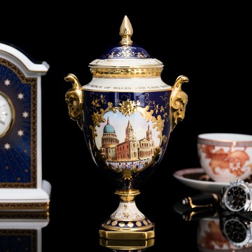 英國製Wedgwood Coalport皇家結婚1981手繪極品骨瓷寶瓶豪宅擺飾