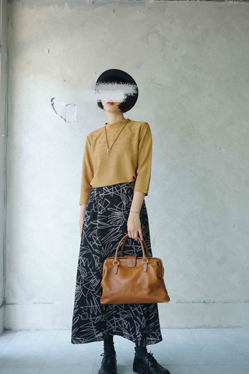 尋寶古著-粉橘色立體波紋半高領上衣