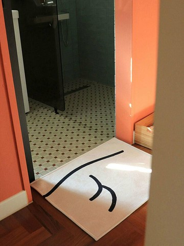 Women Mini Rug