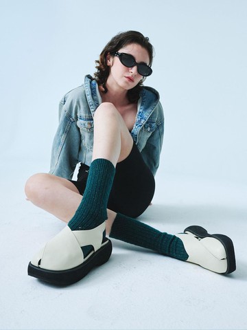 Tulip Platform sandals (Beige)