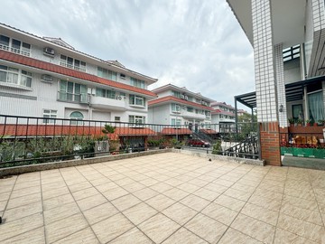 (馬斯)近中台科大_百坪社區別墅+五大房+四平車｜台中市北屯區橫坑巷