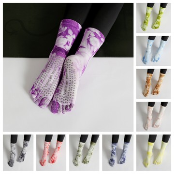 左右襪業 工廠新品純棉瑜伽襪秋冬扎染漸變國風五指分指小腿防滑點膠室內健身襪現貨精品