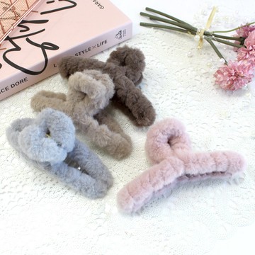 Bijoux C. 大抓夾仿兔毛14cm混款（顏色隨機出貨）