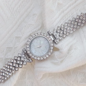 抖音爆款小香風設計感滿鉆手表女學生小表盤時尚輕奢小巧手鏈女表