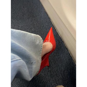 走秀鞋2025新款歐美高定時髦ins同款小眾異型跟尖頭漆皮高跟單鞋