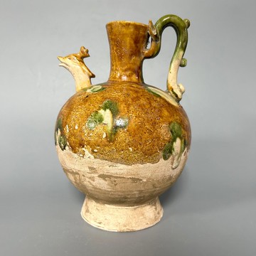 唐三彩獸首執壺