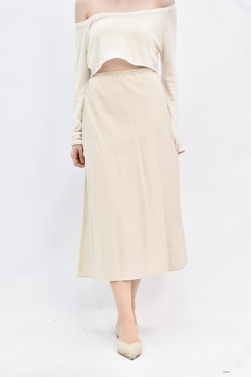 (S) uniqlo 杏色鬆緊長裙