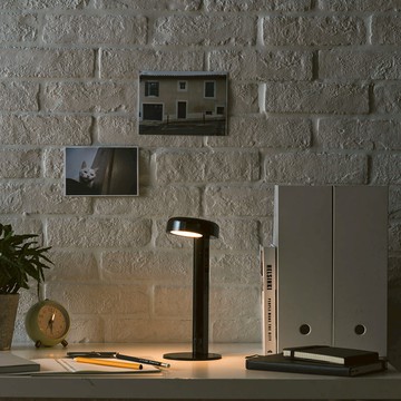 Moovit 無線工作桌燈（黑 / 粉 / 淘氣黃) 午夜黑