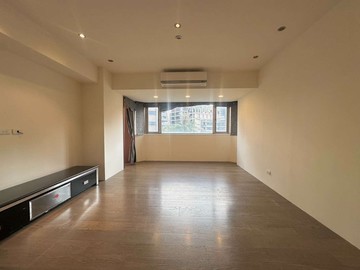 康和樹景4房車位國家考試簽證經紀人徐秀子｜台北市士林區忠義街