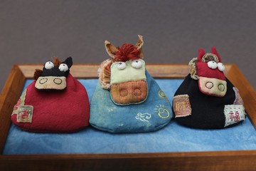 原創設計 全手縫 | 馬年 收納 香包 兩用 | 新年禮物 | 可客制