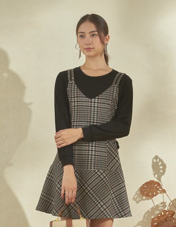 ★【喜芝梅】格格之戀 拼接造型休閒時尚假兩件洋裝(黑色；M-3L) 225760420