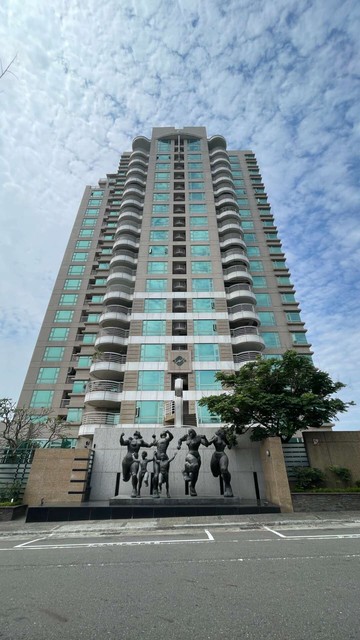 原山主人果嶺自然公園 雙平車豪宅｜高雄市鳥松區圓山北路