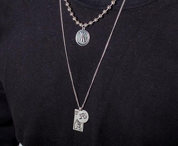 項錬 個性潮男女復古街頭圓珠字母掛件吊墜項鏈 都市时尚