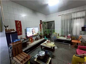 漢民蛋黃區一樓公寓｜高雄市小港區崇文路