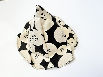 雙面巫師帽 雙色六瓣花帽 童帽 白色星球