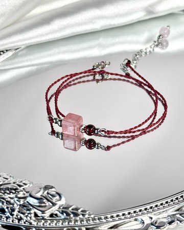 桃花 - 雙圈蠟線水晶手鍊/醫療鋼配/草莓晶/紫鋰/紅石榴石/磨蠟繩