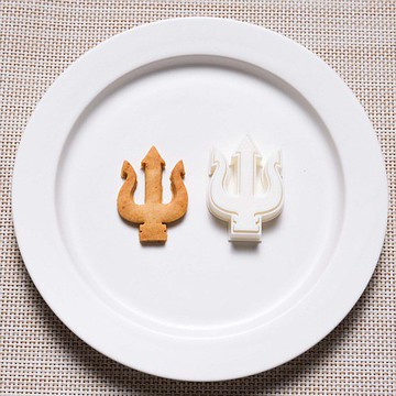 三叉戟（千篇一律/千篇一律）