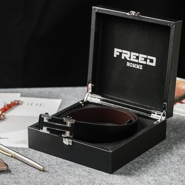 【FREED】金屬英文扣真皮皮帶 皮革 商務送禮