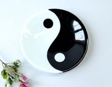 陰陽熔融玻璃盤、曼陀羅家居裝飾、瑜伽和佛教符號、玻璃