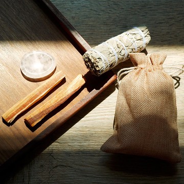 【正佳珠寶】淨化忘憂套組 秘魯聖木 白鼠尾草 白水晶忘憂石