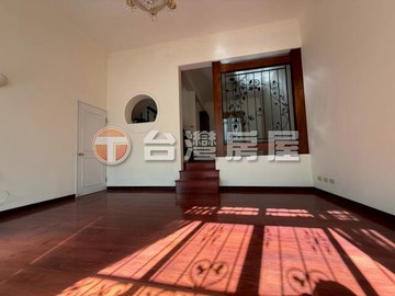 碧瑤山莊美別墅✨央北團隊郁淇｜新北市新店區錦秀路