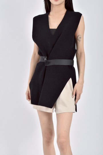 (L) moma質感針織無袖長版背心黑色上衣