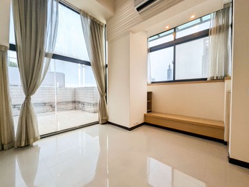 ⭐雙敦景觀車位挑高美宅⭐中信珮甄｜台北市松山區八德路三段