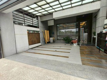 內埔熱鬧商圈輕齡雙車別墅 視野遼闊通風採光非常好｜屏東縣內埔鄉自強路